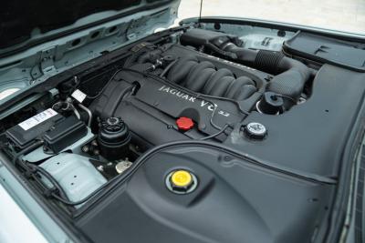 1997 Jaguar XJ8 3.2