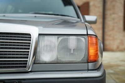 1992 Mercedes - Benz 200 TE SW