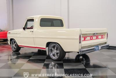 1967 Ford F-100 Restomod