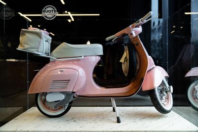 1976 Piaggio VESPA 50 SPECIAL FRAGOLINA DB DESIGN
