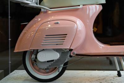1976 Piaggio VESPA 50 SPECIAL FRAGOLINA DB DESIGN