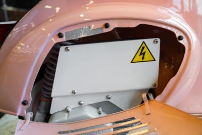 1976 Piaggio VESPA 50 SPECIAL FRAGOLINA DB DESIGN