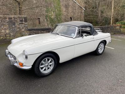 1966 MG B
