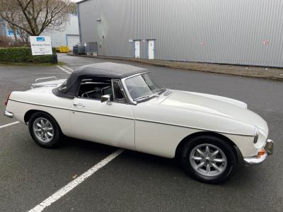 1966 MG B