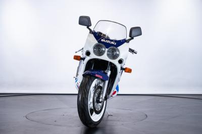 1988 Suzuki GSXR 750&nbsp;&nbsp;&nbsp;&nbsp;&nbsp;&nbsp;&nbsp;&nbsp;&nbsp;&nbsp;&nbsp;&nbsp;&nbsp;&nbsp;&nbsp;
