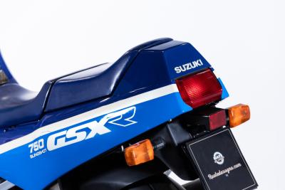 1988 Suzuki GSXR 750&nbsp;&nbsp;&nbsp;&nbsp;&nbsp;&nbsp;&nbsp;&nbsp;&nbsp;&nbsp;&nbsp;&nbsp;&nbsp;&nbsp;&nbsp;