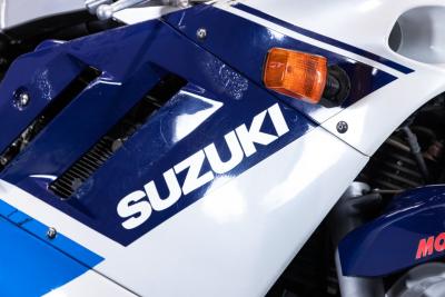 1988 Suzuki GSXR 750&nbsp;&nbsp;&nbsp;&nbsp;&nbsp;&nbsp;&nbsp;&nbsp;&nbsp;&nbsp;&nbsp;&nbsp;&nbsp;&nbsp;&nbsp;