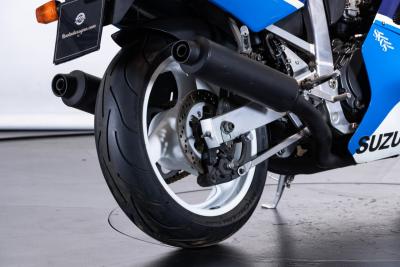1988 Suzuki GSXR 750&nbsp;&nbsp;&nbsp;&nbsp;&nbsp;&nbsp;&nbsp;&nbsp;&nbsp;&nbsp;&nbsp;&nbsp;&nbsp;&nbsp;&nbsp;