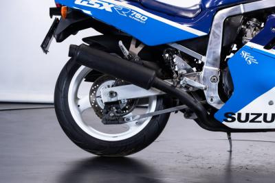 1988 Suzuki GSXR 750&nbsp;&nbsp;&nbsp;&nbsp;&nbsp;&nbsp;&nbsp;&nbsp;&nbsp;&nbsp;&nbsp;&nbsp;&nbsp;&nbsp;&nbsp;