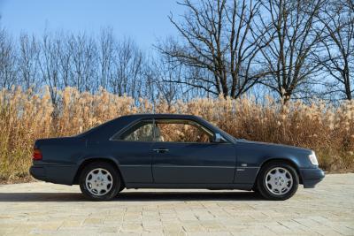 1992 Mercedes - Benz CE 200