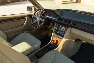 1992 Mercedes - Benz CE 200