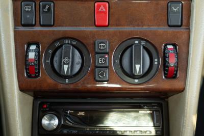 1992 Mercedes - Benz CE 200