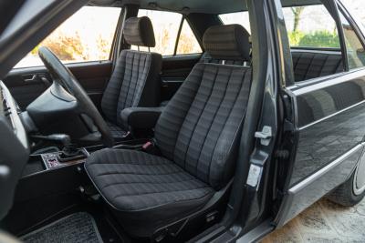 1989 Mercedes - Benz 190 E