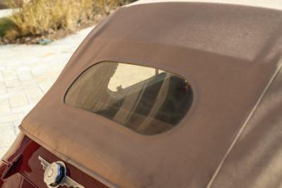 1957 Renault 4 CV D&eacute;capotable