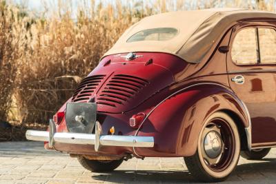 1957 Renault 4 CV D&eacute;capotable