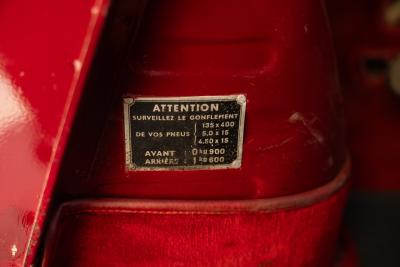 1957 Renault 4 CV D&eacute;capotable