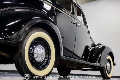 1938 Plymouth Deluxe 4 Door Sedan