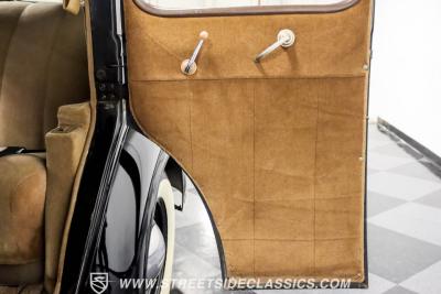 1938 Plymouth Deluxe 4 Door Sedan