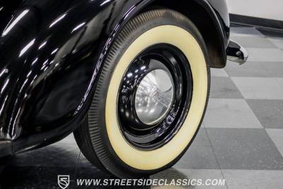 1938 Plymouth Deluxe 4 Door Sedan