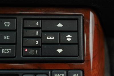 1994 Mercedes - Benz SL 600 V12