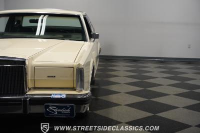 1982 Lincoln Mark VI