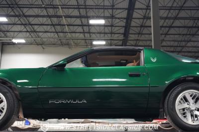 1991 Pontiac Firebird Formula LS Restomod