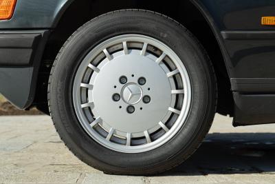 1988 Mercedes - Benz 190 E