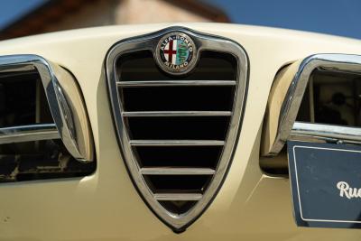 1969 Alfa Romeo SPIDER 1750 VELOCE &quot;OSSO DI SEPPIA&quot;