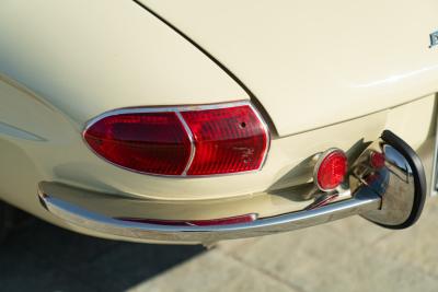 1969 Alfa Romeo SPIDER 1750 VELOCE &quot;OSSO DI SEPPIA&quot;