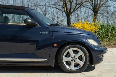 2005 Chrysler PT CRUISER  LIMITED 2.4 L CABRIOLET