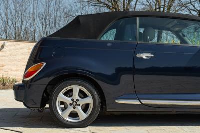 2005 Chrysler PT CRUISER  LIMITED 2.4 L CABRIOLET