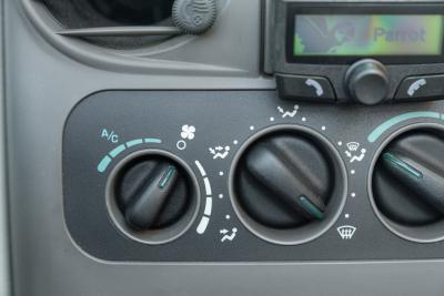 2005 Chrysler PT CRUISER  LIMITED 2.4 L CABRIOLET