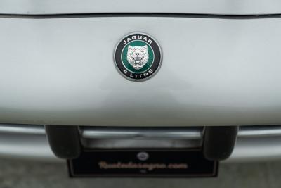 2000 Jaguar XK8 SPIDER