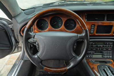 2000 Jaguar XK8 SPIDER