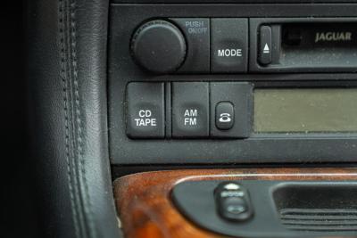 2000 Jaguar XK8 SPIDER