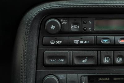 2000 Jaguar XK8 SPIDER