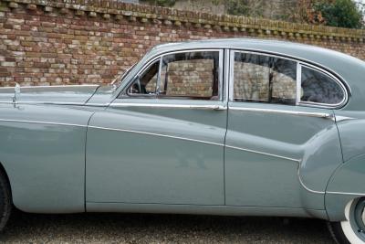 1959 Jaguar MK IX Saloon