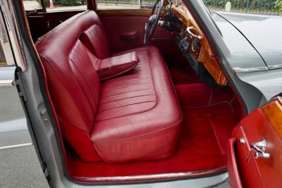 1959 Jaguar MK IX Saloon