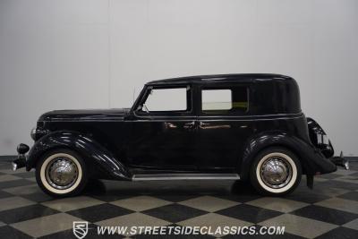 1936 Cunningham Town Car