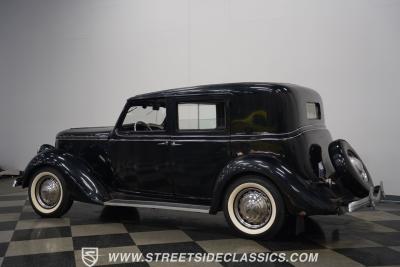 1936 Cunningham Town Car