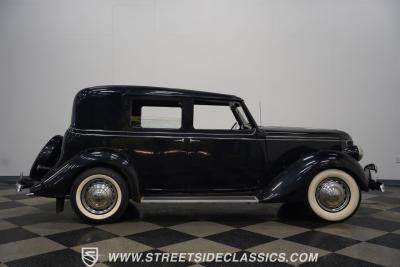 1936 Cunningham Town Car