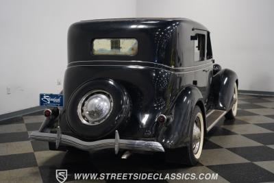 1936 Cunningham Town Car