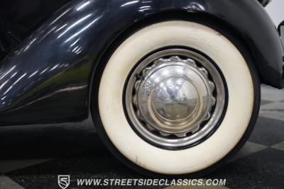 1936 Cunningham Town Car