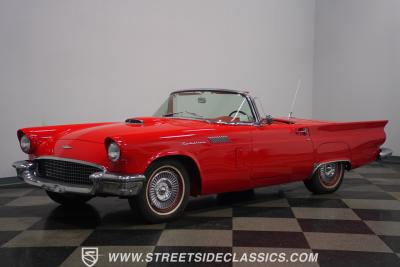 1957 Ford Thunderbird