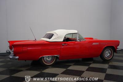 1957 Ford Thunderbird