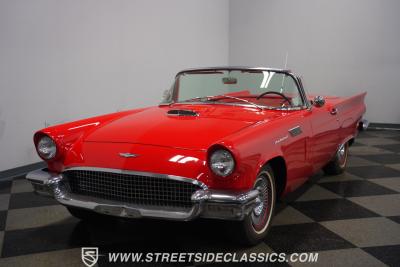 1957 Ford Thunderbird