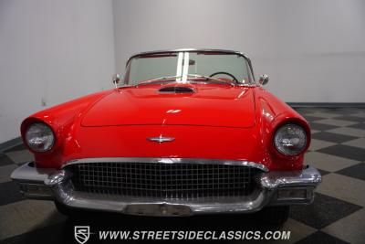 1957 Ford Thunderbird