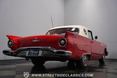 1957 Ford Thunderbird