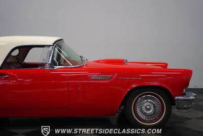 1957 Ford Thunderbird
