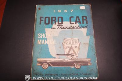 1957 Ford Thunderbird